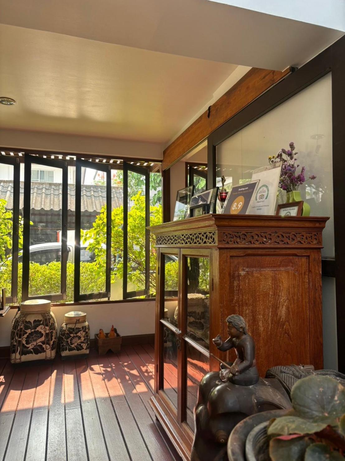 Yindee Stylish Guesthouse Chiang Mai Exterior foto