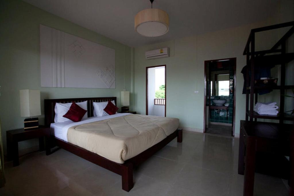 Yindee Stylish Guesthouse Chiang Mai Quarto foto